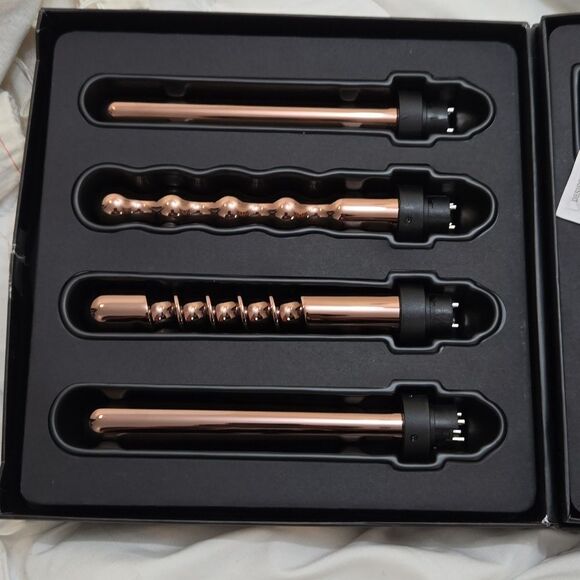 FoxyBae Titanium Rose Gold 7 in-1 Curling Wand Set - Picture 4 of 4